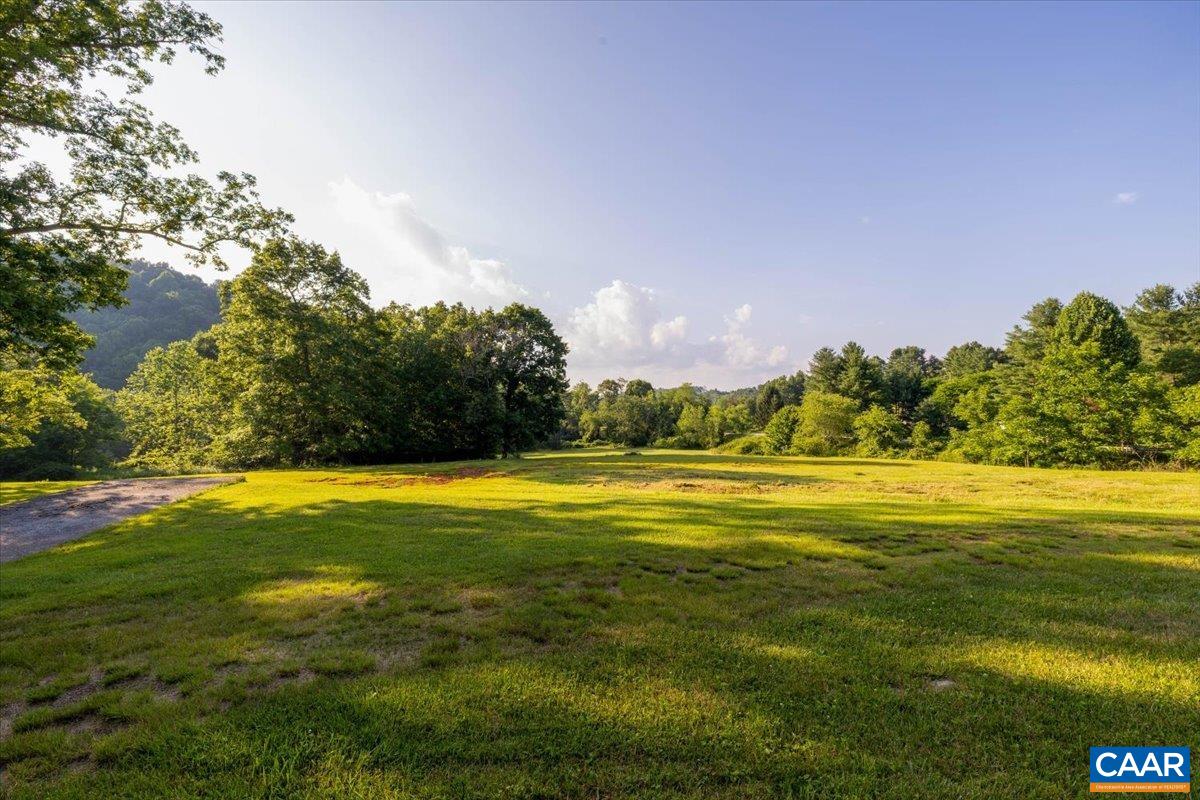 2492 STABLE RD, HILLSVILLE, Virginia 24343, 6 Bedrooms Bedrooms, ,5 BathroomsBathrooms,Residential,14,2492 STABLE RD,679287 MLS # 679287 2492 STABLE RD, HILLSVILLE, Virginia 24343, 6 Bedrooms Bedrooms, ,5 BathroomsBathrooms,Residential,14,2492 STABLE RD,679287 MLS # 679287
