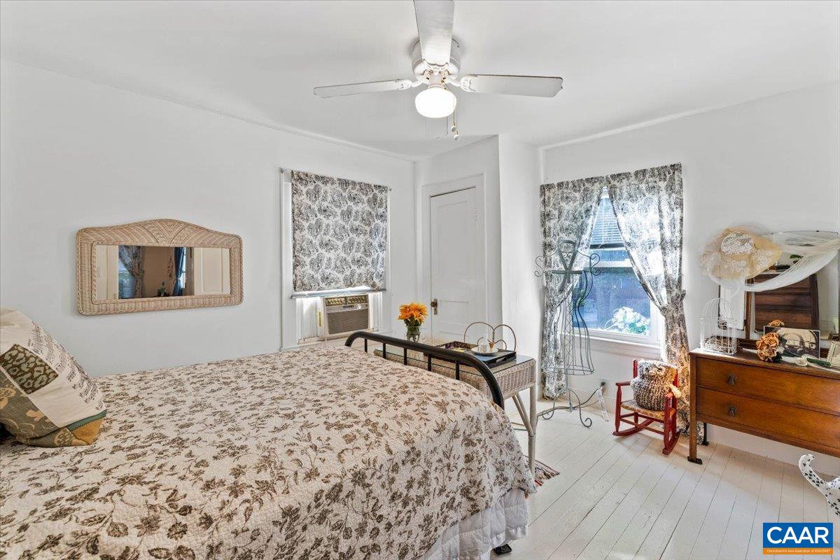 2492 STABLE RD, HILLSVILLE, Virginia 24343, 6 Bedrooms Bedrooms, ,5 BathroomsBathrooms,Residential,14,2492 STABLE RD,679287 MLS # 679287 2492 STABLE RD, HILLSVILLE, Virginia 24343, 6 Bedrooms Bedrooms, ,5 BathroomsBathrooms,Residential,14,2492 STABLE RD,679287 MLS # 679287