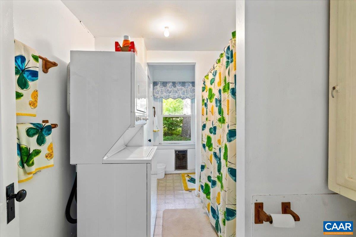 2492 STABLE RD, HILLSVILLE, Virginia 24343, 6 Bedrooms Bedrooms, ,5 BathroomsBathrooms,Residential,14,2492 STABLE RD,679287 MLS # 679287 2492 STABLE RD, HILLSVILLE, Virginia 24343, 6 Bedrooms Bedrooms, ,5 BathroomsBathrooms,Residential,14,2492 STABLE RD,679287 MLS # 679287