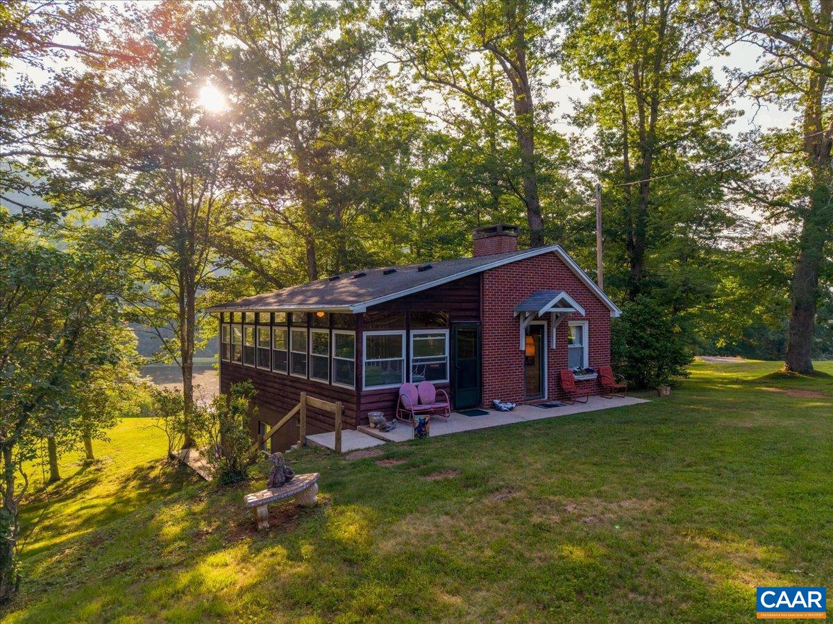2492 STABLE RD, HILLSVILLE, Virginia 24343, 6 Bedrooms Bedrooms, ,5 BathroomsBathrooms,Residential,14,2492 STABLE RD,679287 MLS # 679287 2492 STABLE RD, HILLSVILLE, Virginia 24343, 6 Bedrooms Bedrooms, ,5 BathroomsBathrooms,Residential,14,2492 STABLE RD,679287 MLS # 679287