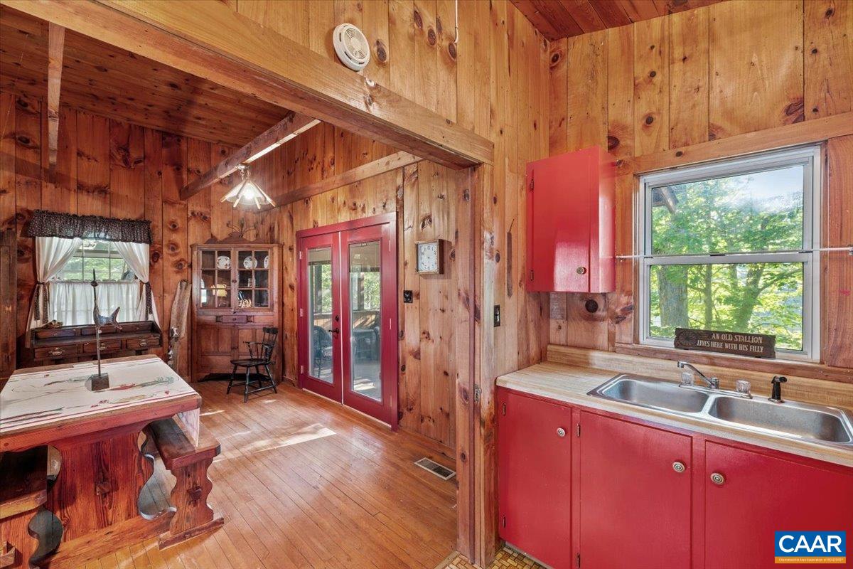 2492 STABLE RD, HILLSVILLE, Virginia 24343, 6 Bedrooms Bedrooms, ,5 BathroomsBathrooms,Residential,14,2492 STABLE RD,679287 MLS # 679287 2492 STABLE RD, HILLSVILLE, Virginia 24343, 6 Bedrooms Bedrooms, ,5 BathroomsBathrooms,Residential,14,2492 STABLE RD,679287 MLS # 679287