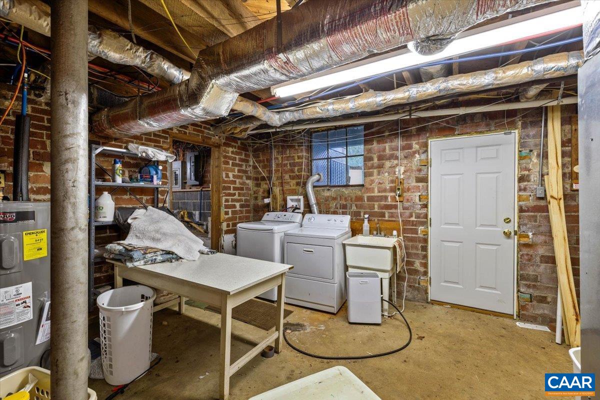2492 STABLE RD, HILLSVILLE, Virginia 24343, 6 Bedrooms Bedrooms, ,5 BathroomsBathrooms,Residential,14,2492 STABLE RD,679287 MLS # 679287 2492 STABLE RD, HILLSVILLE, Virginia 24343, 6 Bedrooms Bedrooms, ,5 BathroomsBathrooms,Residential,14,2492 STABLE RD,679287 MLS # 679287