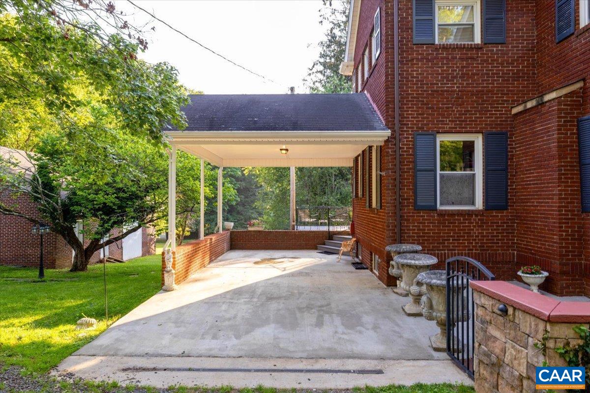 2492 STABLE RD, HILLSVILLE, Virginia 24343, 6 Bedrooms Bedrooms, ,5 BathroomsBathrooms,Residential,14,2492 STABLE RD,679287 MLS # 679287 2492 STABLE RD, HILLSVILLE, Virginia 24343, 6 Bedrooms Bedrooms, ,5 BathroomsBathrooms,Residential,14,2492 STABLE RD,679287 MLS # 679287