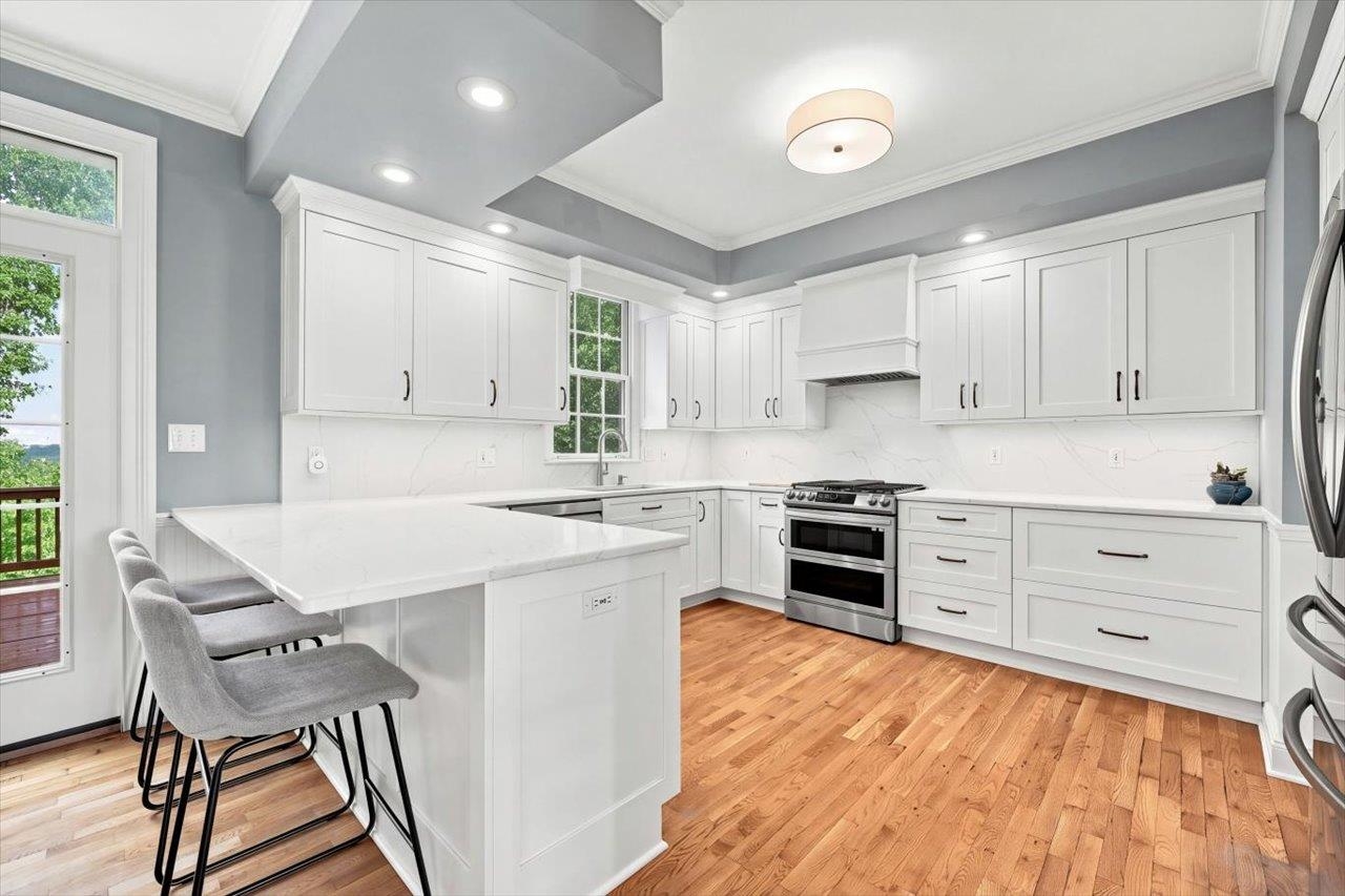319 PARKINS LN, VERONA, Virginia 24482, 5 Bedrooms Bedrooms, ,3 BathroomsBathrooms,Residential,14,319 PARKINS LN,683012 MLS # 683012