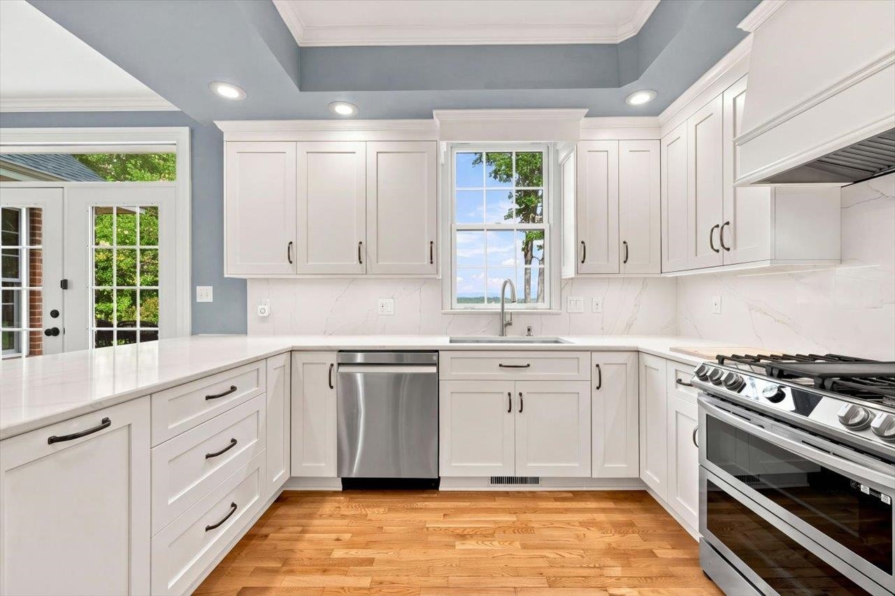 319 PARKINS LN, VERONA, Virginia 24482, 5 Bedrooms Bedrooms, ,3 BathroomsBathrooms,Residential,14,319 PARKINS LN,683012 MLS # 683012