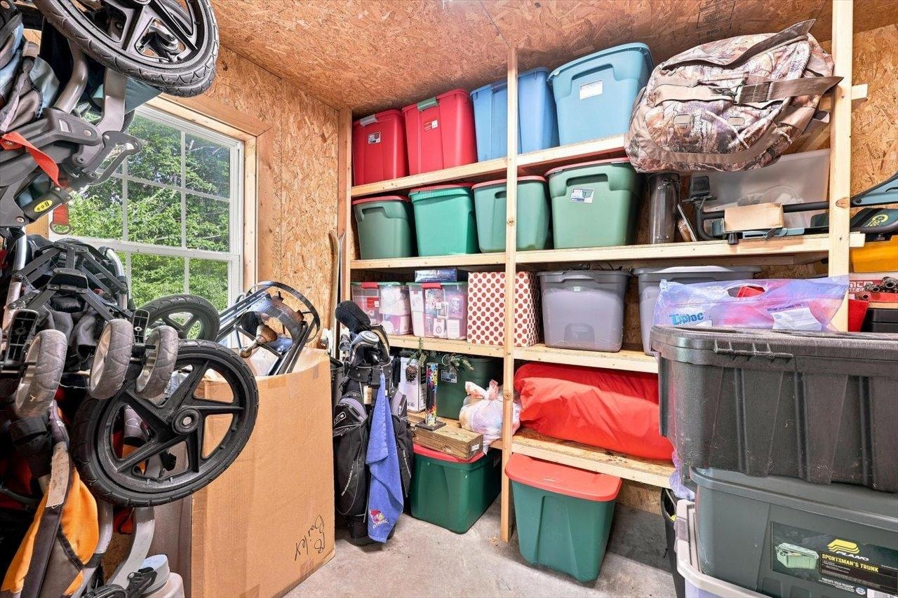 319 PARKINS LN, VERONA, Virginia 24482, 5 Bedrooms Bedrooms, ,3 BathroomsBathrooms,Residential,14,319 PARKINS LN,683012 MLS # 683012