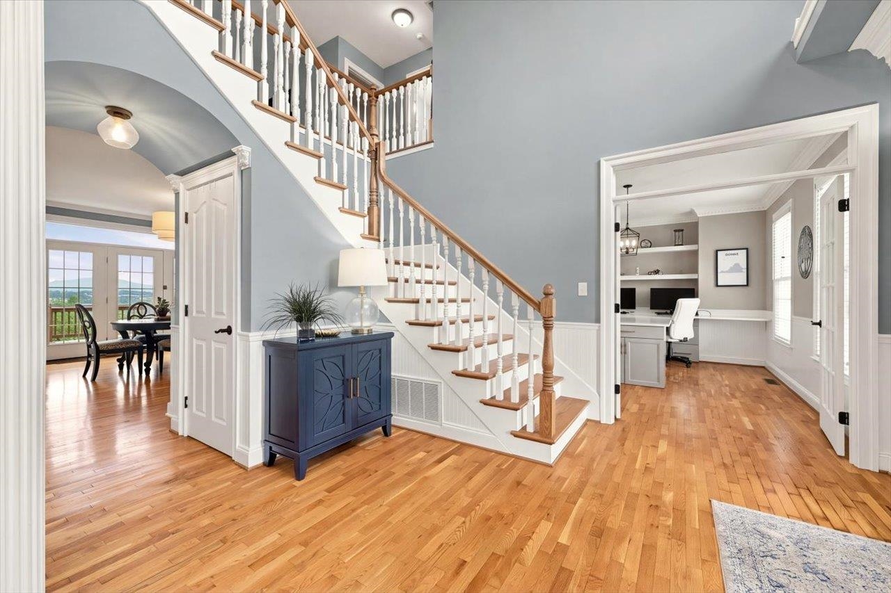 319 PARKINS LN, VERONA, Virginia 24482, 5 Bedrooms Bedrooms, ,3 BathroomsBathrooms,Residential,14,319 PARKINS LN,683012 MLS # 683012
