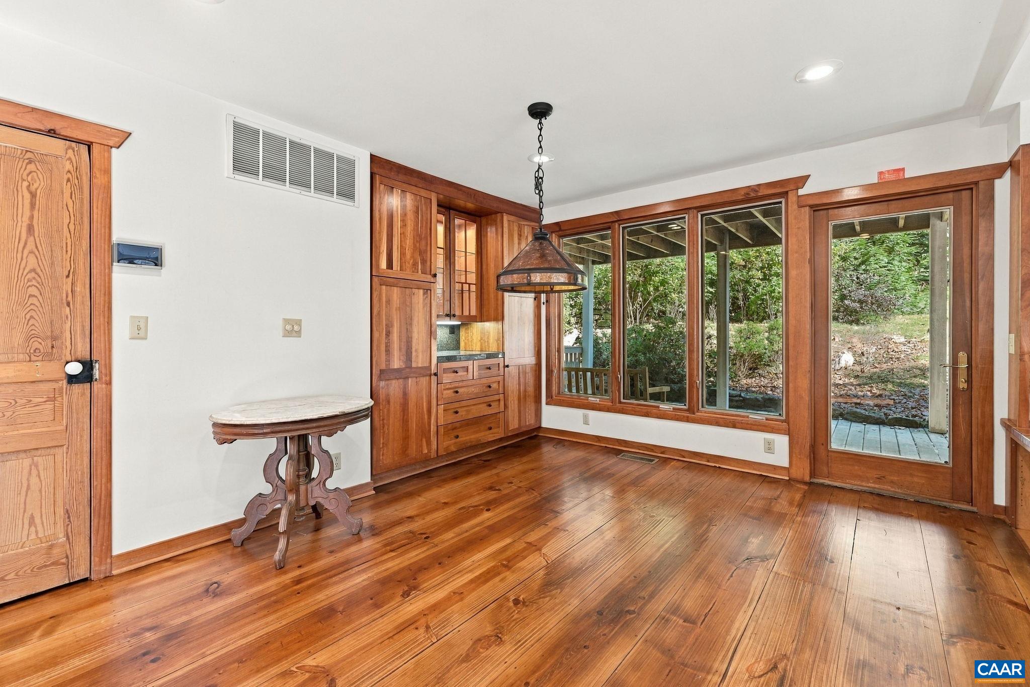 1956 LOCUST HOLLOW RD, CHARLOTTESVILLE, Virginia 22901, 3 Bedrooms Bedrooms, ,2 BathroomsBathrooms,Residential,14,1956 LOCUST HOLLOW RD,683202 MLS # 683202 1956 LOCUST HOLLOW RD, CHARLOTTESVILLE, Virginia 22901, 3 Bedrooms Bedrooms, ,2 BathroomsBathrooms,Residential,14,1956 LOCUST HOLLOW RD,683202 MLS # 683202