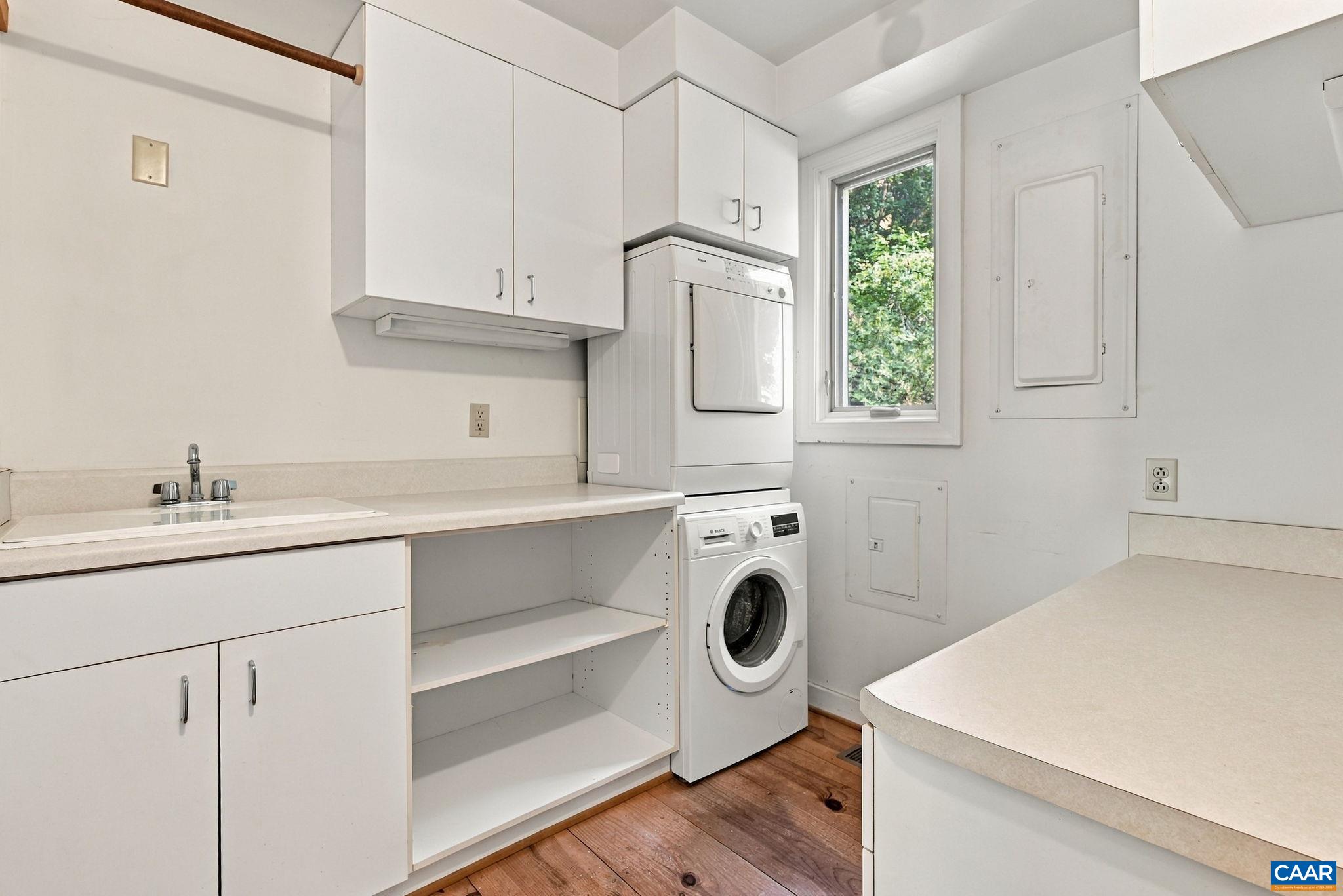 1956 LOCUST HOLLOW RD, CHARLOTTESVILLE, Virginia 22901, 3 Bedrooms Bedrooms, ,2 BathroomsBathrooms,Residential,14,1956 LOCUST HOLLOW RD,683202 MLS # 683202 1956 LOCUST HOLLOW RD, CHARLOTTESVILLE, Virginia 22901, 3 Bedrooms Bedrooms, ,2 BathroomsBathrooms,Residential,14,1956 LOCUST HOLLOW RD,683202 MLS # 683202