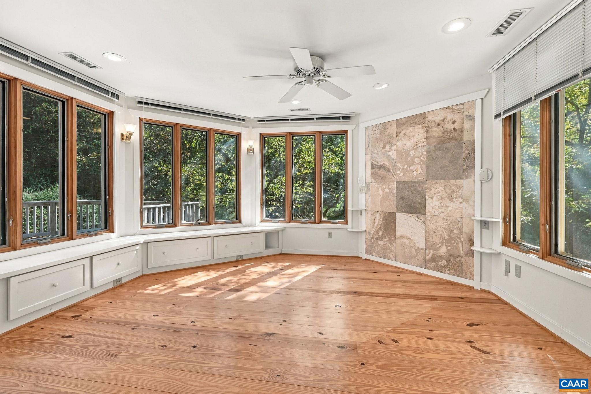 1956 LOCUST HOLLOW RD, CHARLOTTESVILLE, Virginia 22901, 3 Bedrooms Bedrooms, ,2 BathroomsBathrooms,Residential,14,1956 LOCUST HOLLOW RD,683202 MLS # 683202 1956 LOCUST HOLLOW RD, CHARLOTTESVILLE, Virginia 22901, 3 Bedrooms Bedrooms, ,2 BathroomsBathrooms,Residential,14,1956 LOCUST HOLLOW RD,683202 MLS # 683202