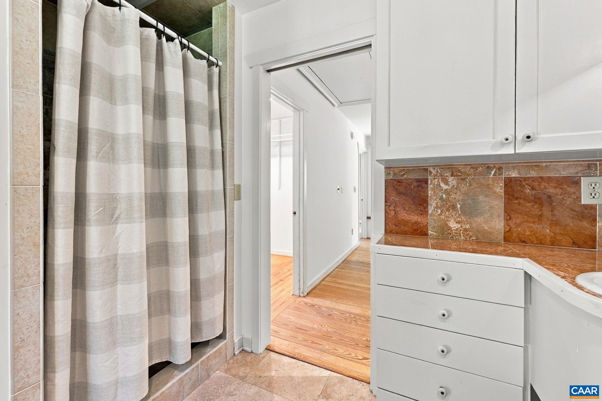 1956 LOCUST HOLLOW RD, CHARLOTTESVILLE, Virginia 22901, 3 Bedrooms Bedrooms, ,2 BathroomsBathrooms,Residential,14,1956 LOCUST HOLLOW RD,683202 MLS # 683202 1956 LOCUST HOLLOW RD, CHARLOTTESVILLE, Virginia 22901, 3 Bedrooms Bedrooms, ,2 BathroomsBathrooms,Residential,14,1956 LOCUST HOLLOW RD,683202 MLS # 683202