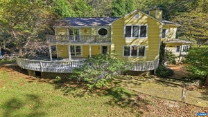 1956 LOCUST HOLLOW RD CHARLOTTESVILLE Virginia 22901