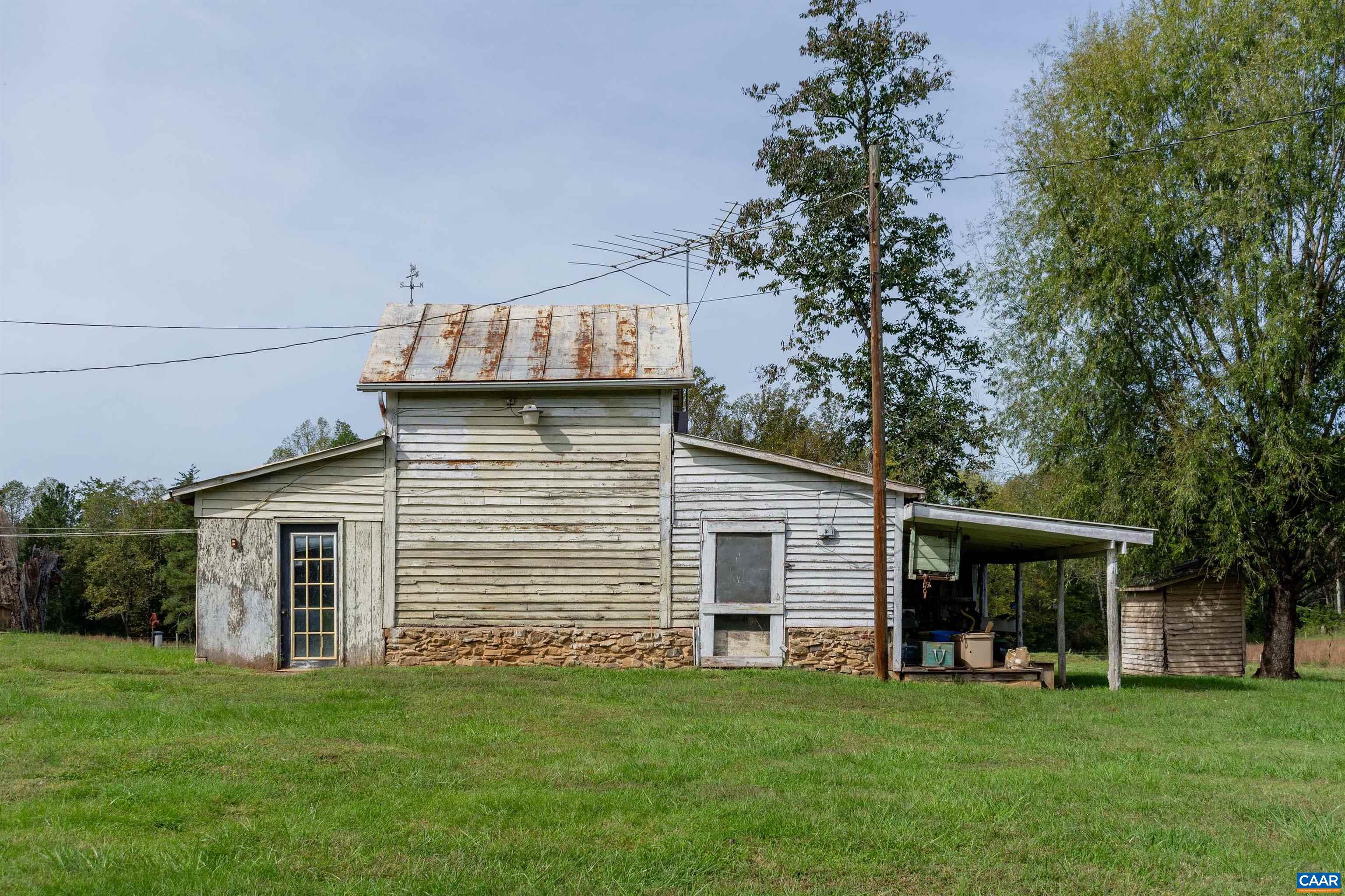 614 LILLARDS FORD RD, OAKPARK, Virginia 22730, 3 Bedrooms Bedrooms, ,1 BathroomBathrooms,Residential,14,614 LILLARDS FORD RD,683334 MLS # 683334