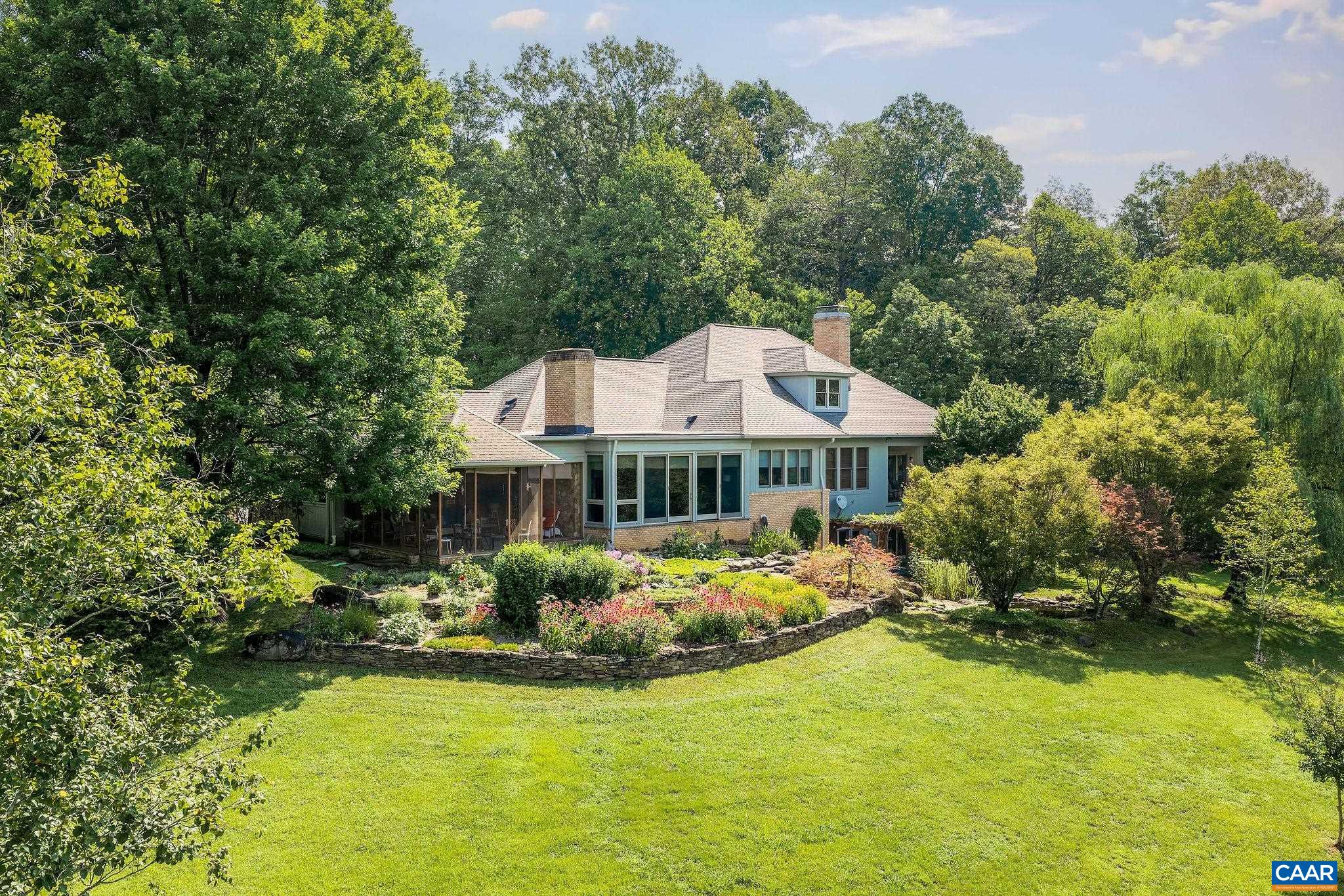 8486 ROCKFISH VALLEY HWY, AFTON, Virginia 22920, 3 Bedrooms Bedrooms, ,3 BathroomsBathrooms,Residential,14,8486 ROCKFISH VALLEY HWY,683462 MLS # 683462